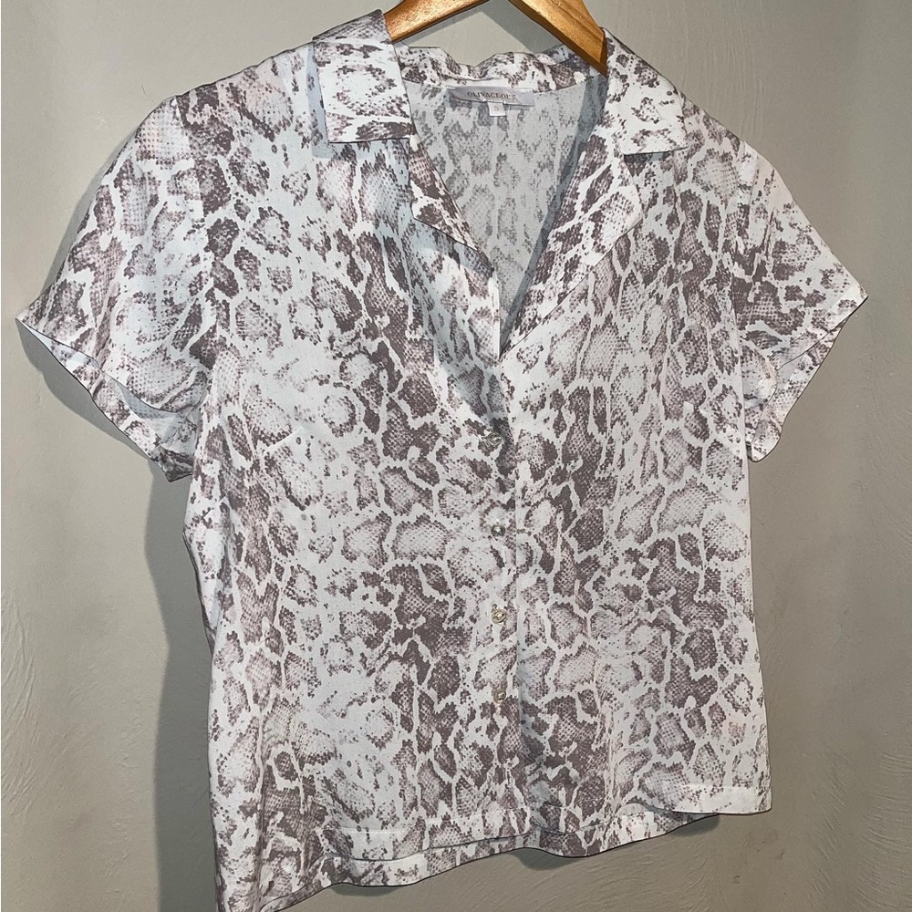 Snakeskin patterned tee